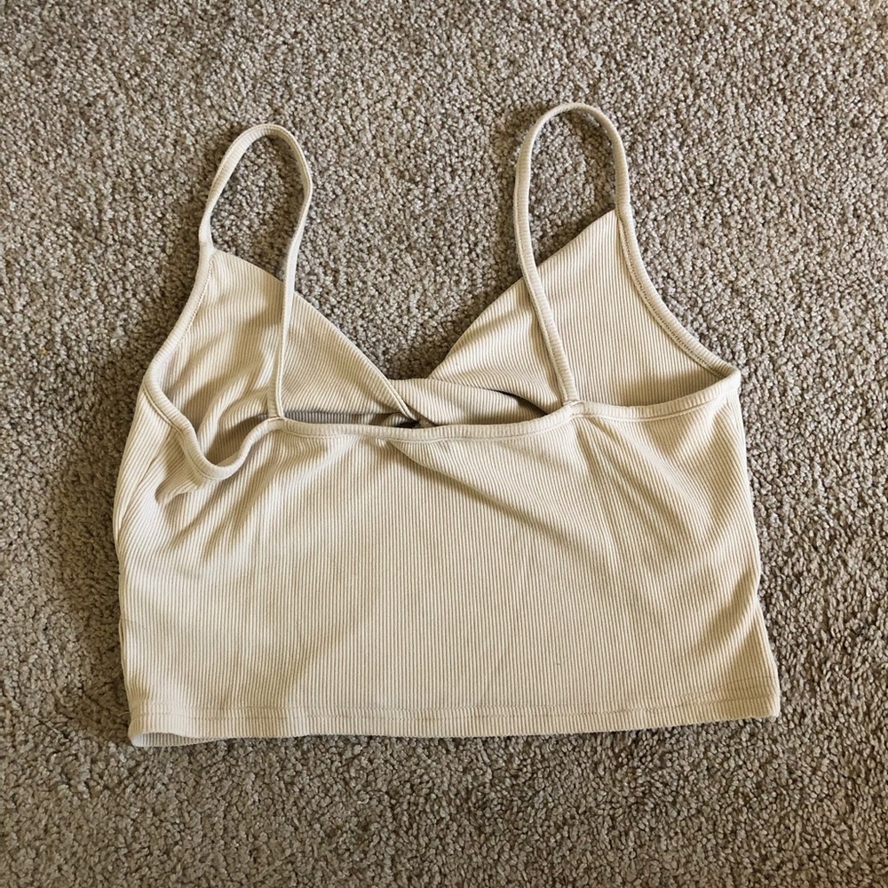 Twist Front Cropped Tank - Picture 7 of 9
